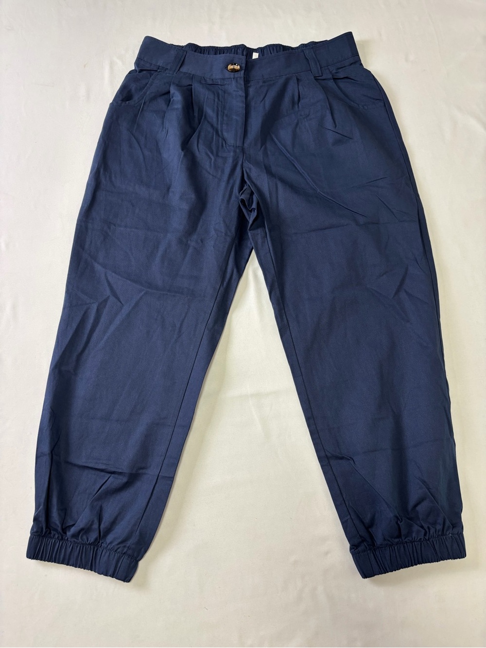 HALARA Navy Elastic-Hem Capri Joggers